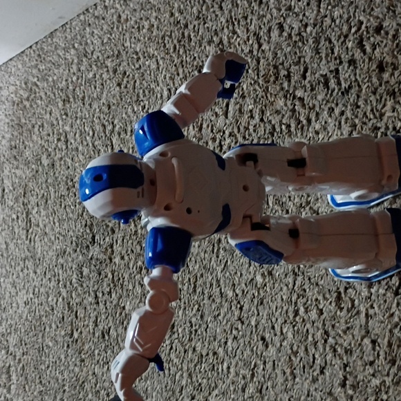 Smart bot - Picture 2 of 3